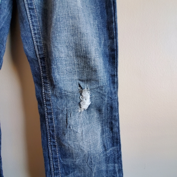 Skinny distressed jeans, shorter legs, great for ankle boots, small size - Picture 6 of 8
